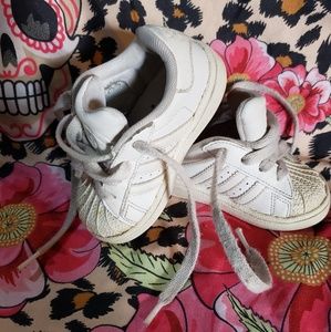 Adidas Superstar shell toe